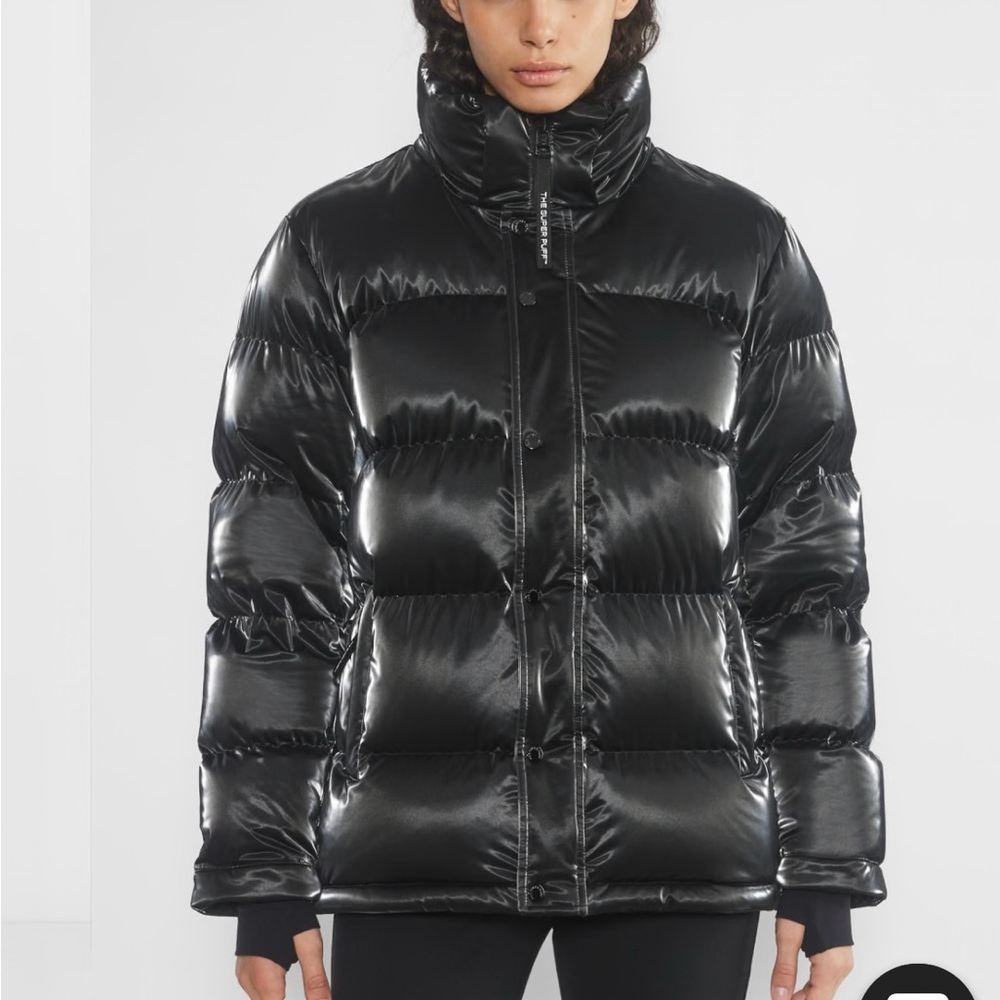 Aritzia Super Puff - Liquid Shine Black